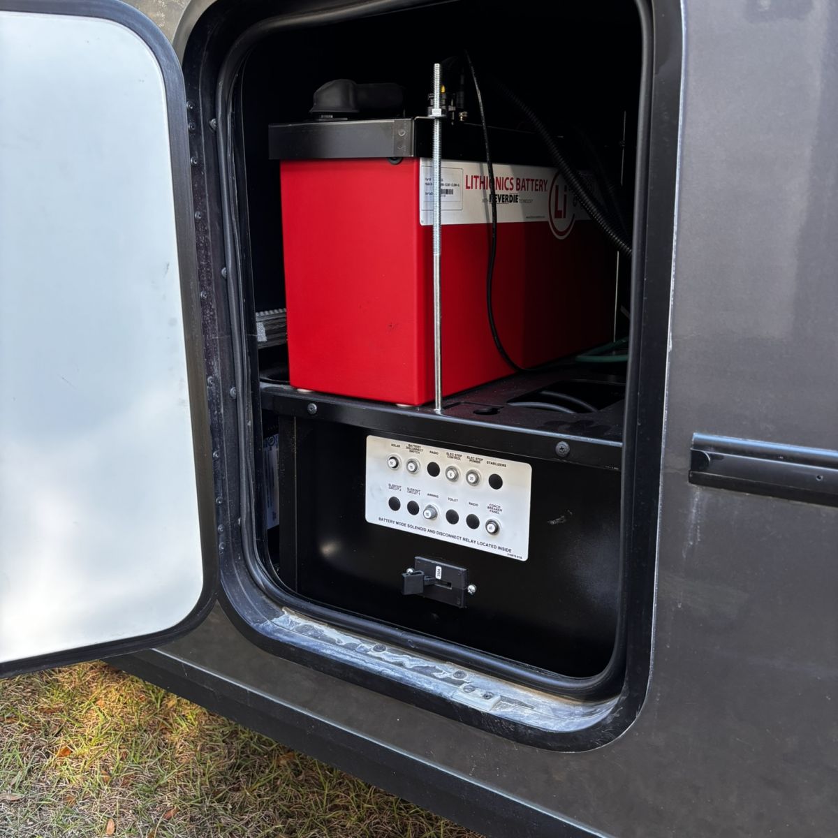 Lithionics Motorcoach Power Solutions